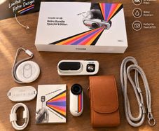 Insta360 GO 3S 128GB Retro Bundle Special Edition