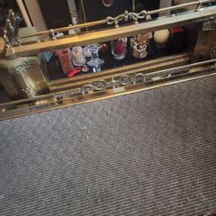 extremely wide Victorian brass fender. Polished.