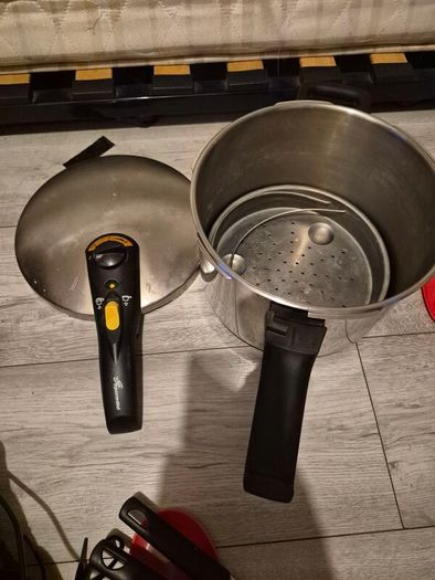 Pressure Cooker & Meat Grinder
