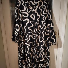 Yours Curve swirl print shirt dress.