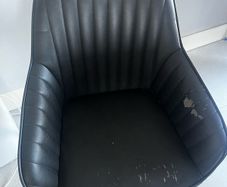 4x free chairs