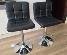 2 Free Bar Stools, Collection Sandyford
