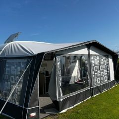 Walker Dynamic 250 Awning