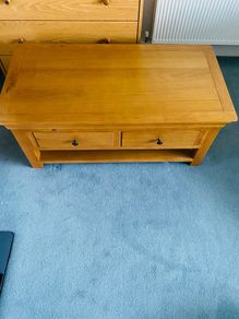 Coffee table with drawers as new