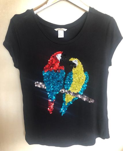 H&M tshirt parrot sequin detail