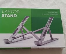 Laptop stand