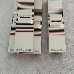 Salon hair colour