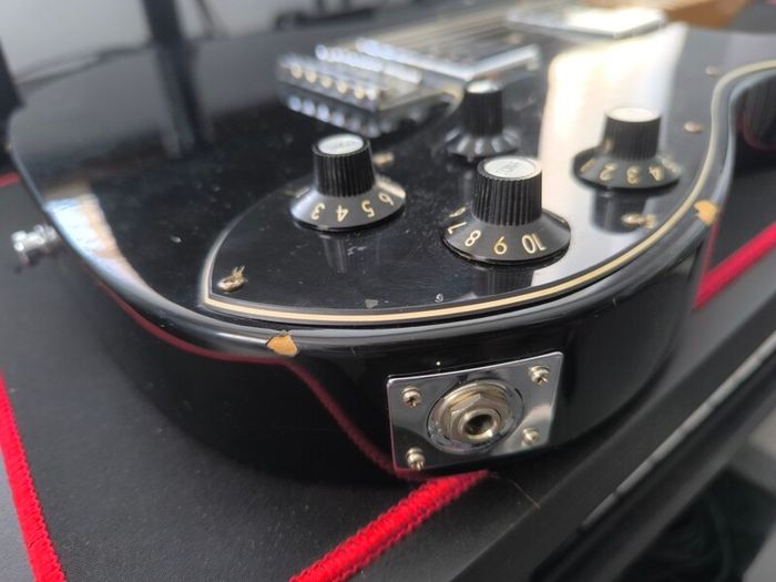 Fender classic series 72 telecaster deluxe