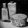 Vintage Innoxa bath powder box Image 9