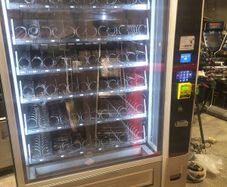 Crane multi snack vending machine