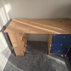 bedroom desk