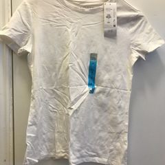 4 white tee-shirts