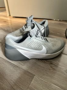 Nike Air Zoom - UK 9.5
