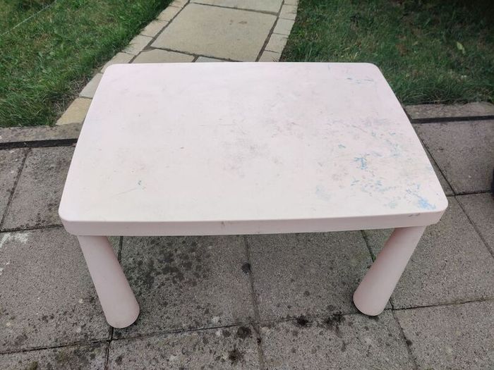 IKEA MAMMUT Childrens table in outdoor pink 77x55 cm