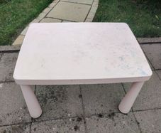 IKEA MAMMUT Childrens table in outdoor pink 77x55 cm
