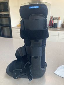 orthopaedic walking boot