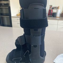 orthopaedic walking boot