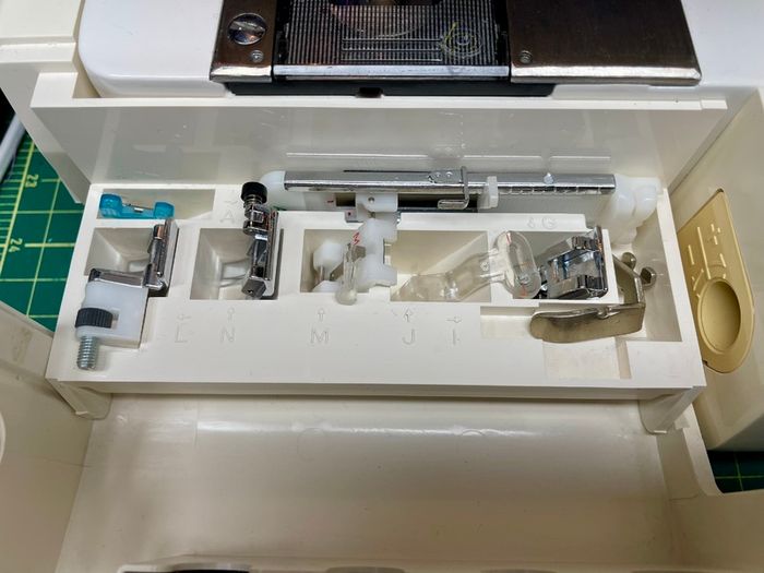 Brother Compal Sovereign Sewing Machine - VERY HIGH QUALITY MACHINE THIS ONE!! - Excellent condition - Just Serviced