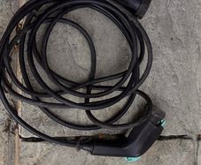 Type 2 to type 1 ev charge cable