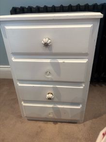 Bedside lockers