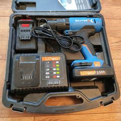 Dexter 20V Cordless Drill Set with 2x Batteries and Case