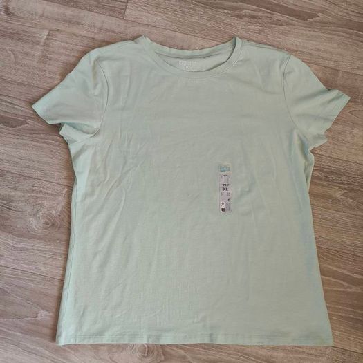 Brand New Women's T-shirt ,size XL