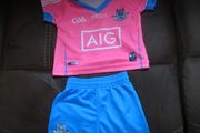 Dublin pink baby set..  0 -6 months