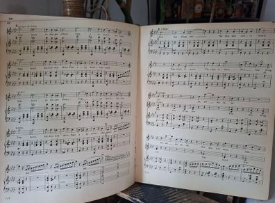 vocal score book