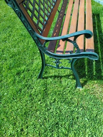 garden bench