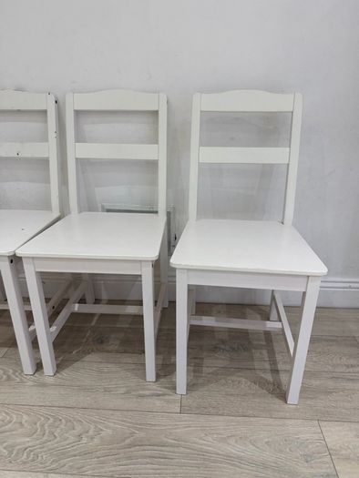 4 White ikea chairs