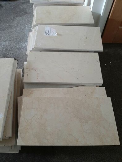 Crema Marfil tiles 60x30x2