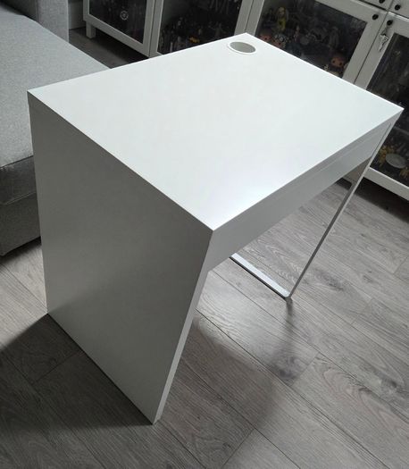 White desk
