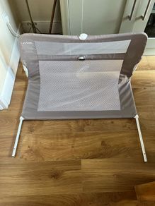 Lindam fold down baby bed guard rail