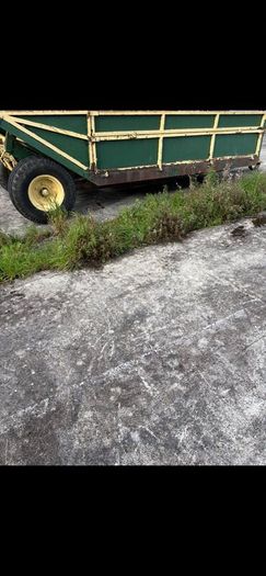Tipping trailer