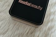 Huda beauty easy bake powder