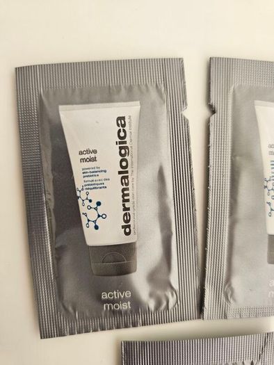 Dermalogica "Active Moist" skincare cream sachets