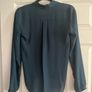 V-neck green blouse Image 2