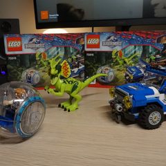 LEGO Jurassic World Dilophosaurus Ambush Complete Set (75916)