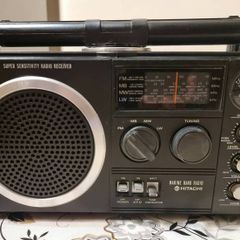 Multi Band Radio Working Hitachi KH-1170E, sale as parts, need service, working.