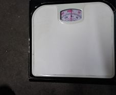Bathroom scales