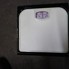 Bathroom scales