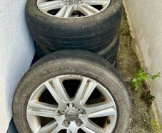 Genuine Audi 17 Inch alloy wheels 225 50 R17 set of 4 straight/no dents tyres worn cosmetic wear