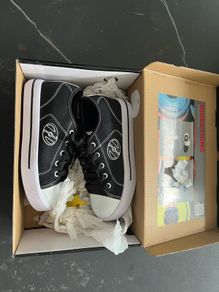 Heelys size 1 with the box