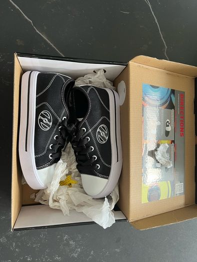 Heelys size 1 with the box