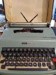 Olivetti Lettera 32