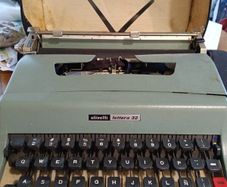 Olivetti Lettera 32
