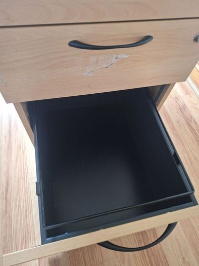 Chest of drawers
