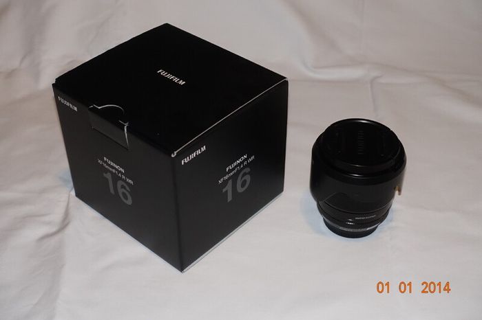 Fujifilm 16mm f/1.4 XF Lens - MINT