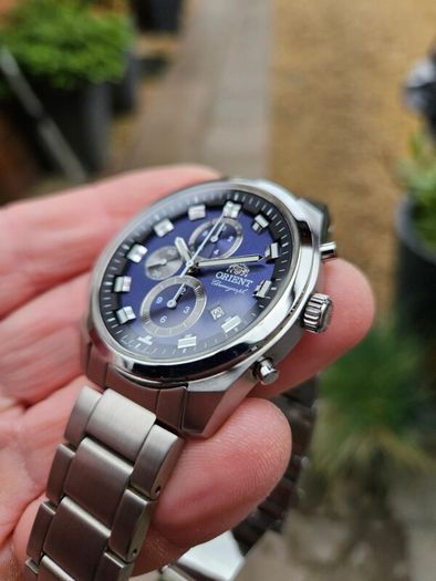 Watch Orient Chronograph.
