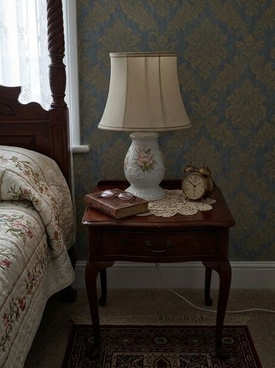 maryleigh pottery vintage lamp